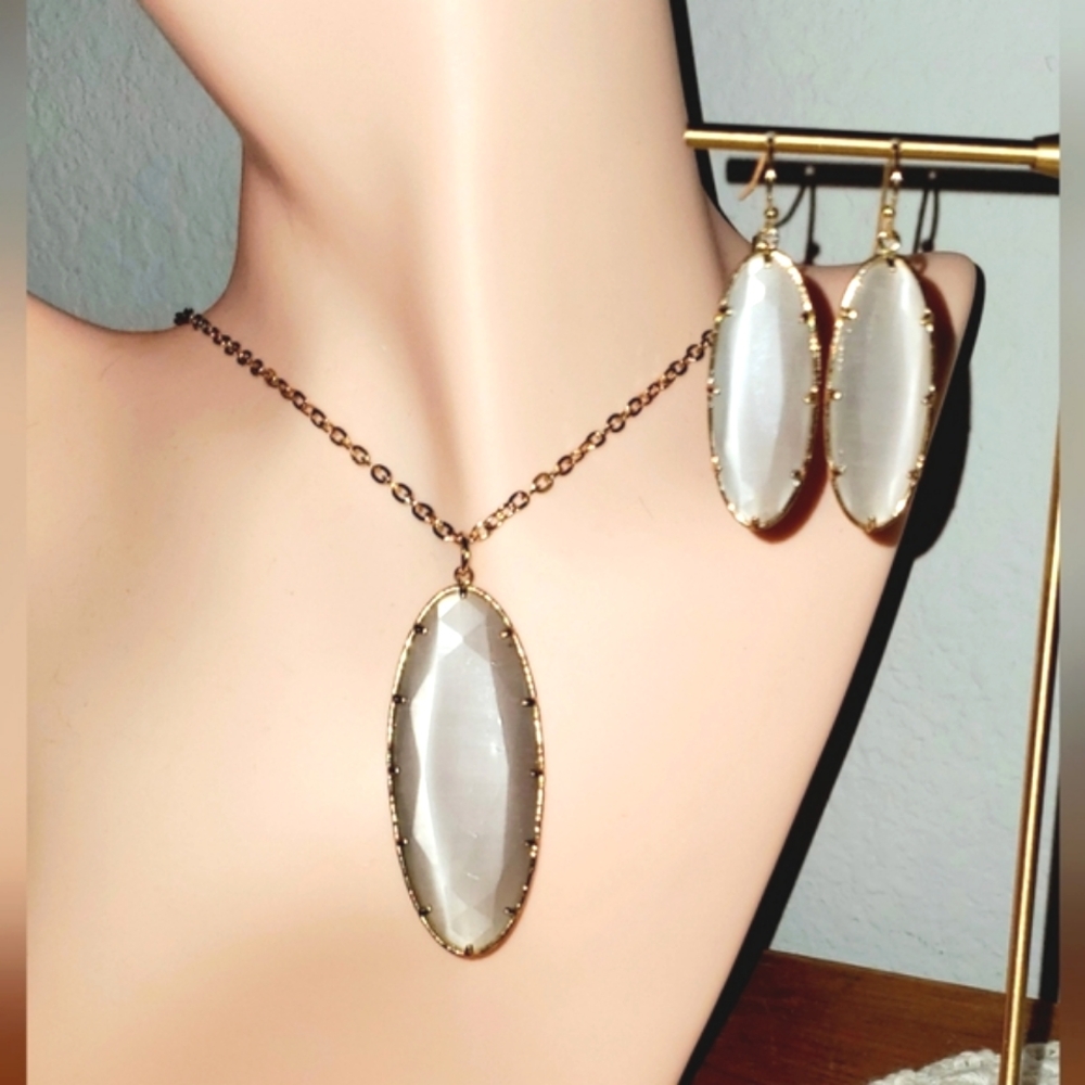 14th & Union Necklace/Earring Set
